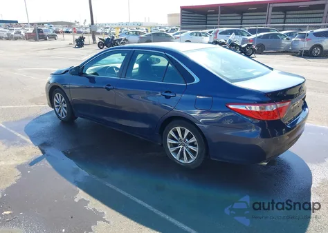 2016 Toyota Camry Xle V6 z USA, uszkodzony, nr VIN 4T1BK1FK6GU572710